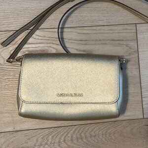 NWOT MIchael Kors Gold Metallic Crossbody NWOT Saffiana Leather
